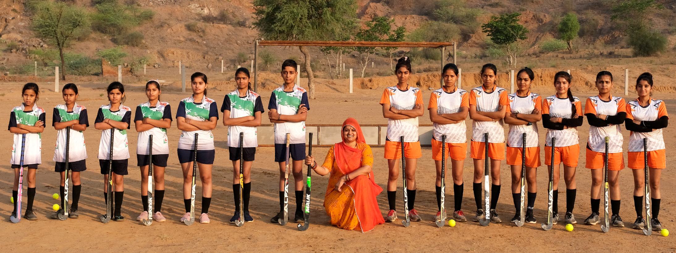 Neeru Yadav with Hockey Team